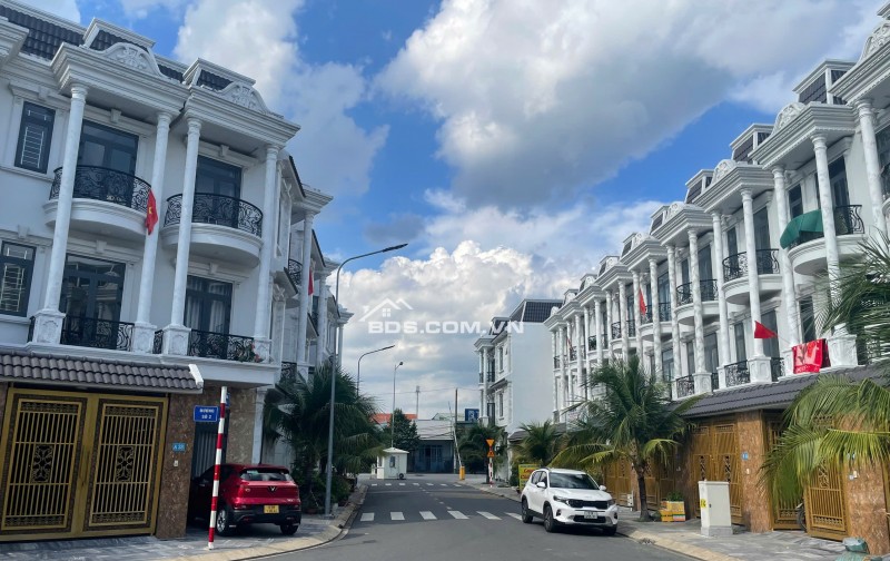 Một siêu phẩm chỉ có tại Dĩ An Bình Dương mặt đường Nguyễn Thị Khắp Kinh doanh sầm uất gần KCN Sóng Thần Pháp lý rõ ràng Sản phẩm độc quyền chỉ có tại D